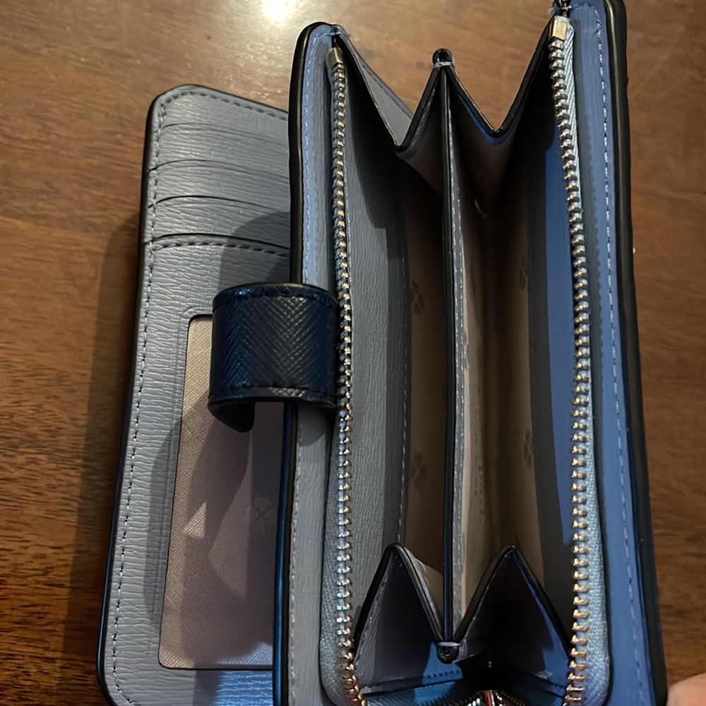 Kate Spade Small Wallet - Picture 5 of 5